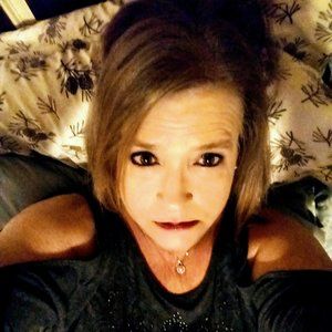 Meet your Posher, Debra